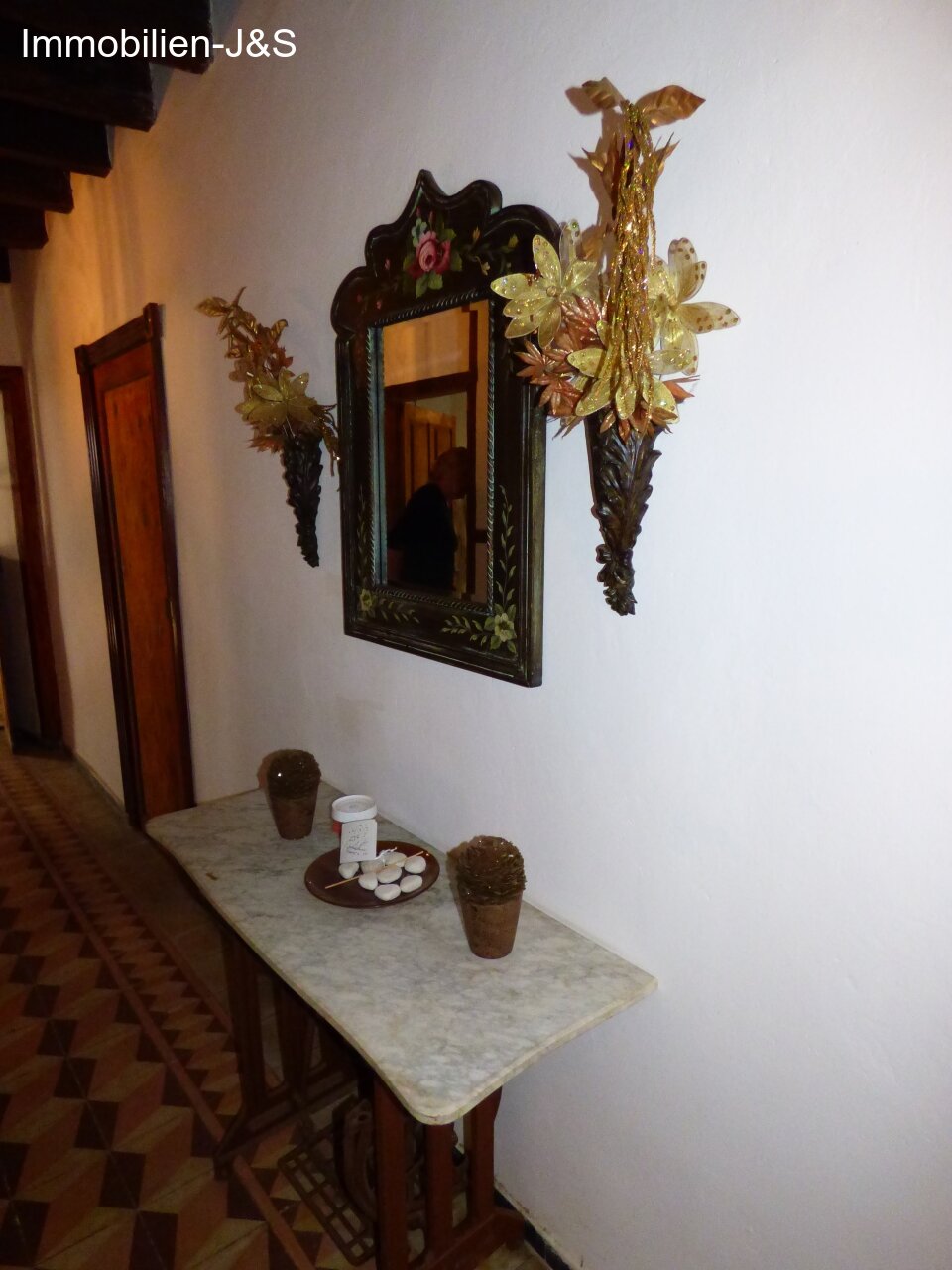 Außergewöhnliches, kanarisches Stadthaus im Norden von Teneriffa mit Nebengebäuden