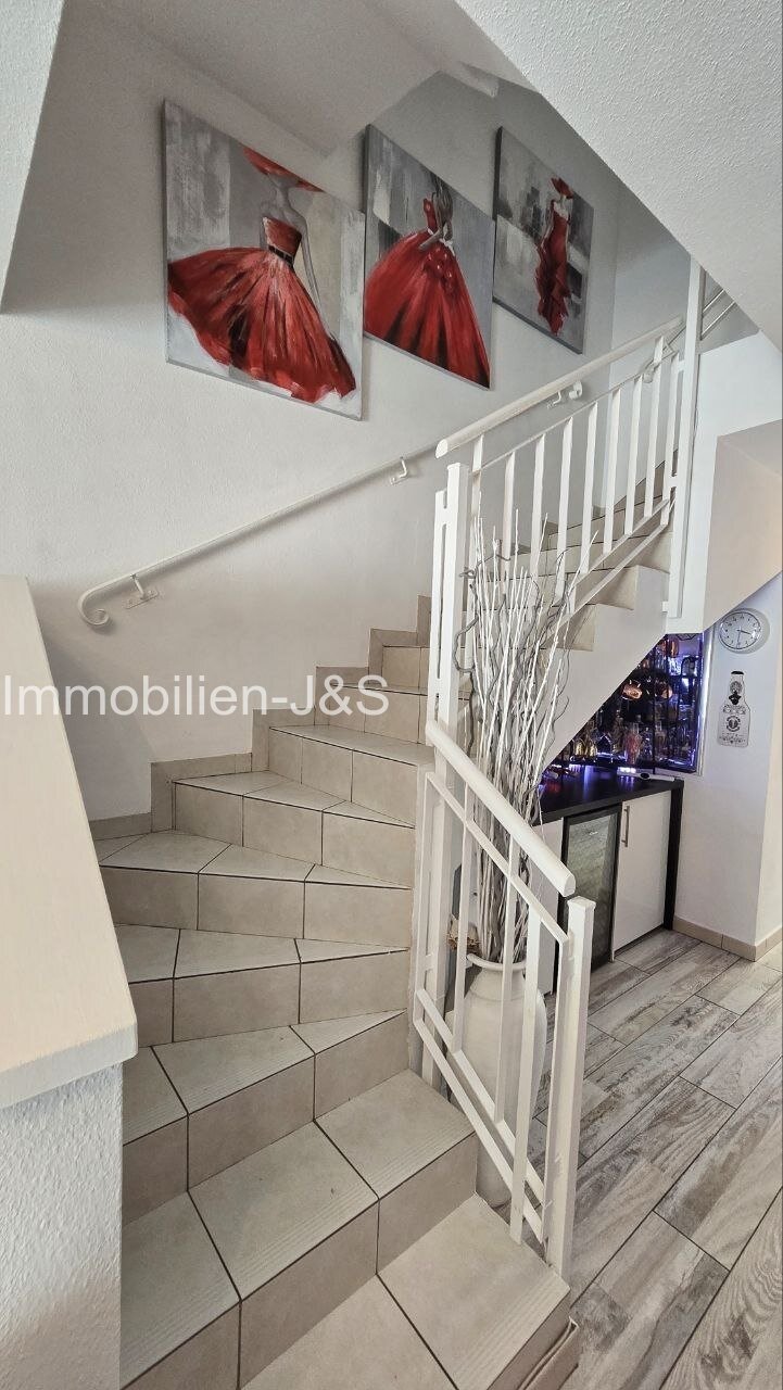 Großzügiges Reihenhaus in Malvasía – Perfektes Familienzuhause (Preis reduziert!)