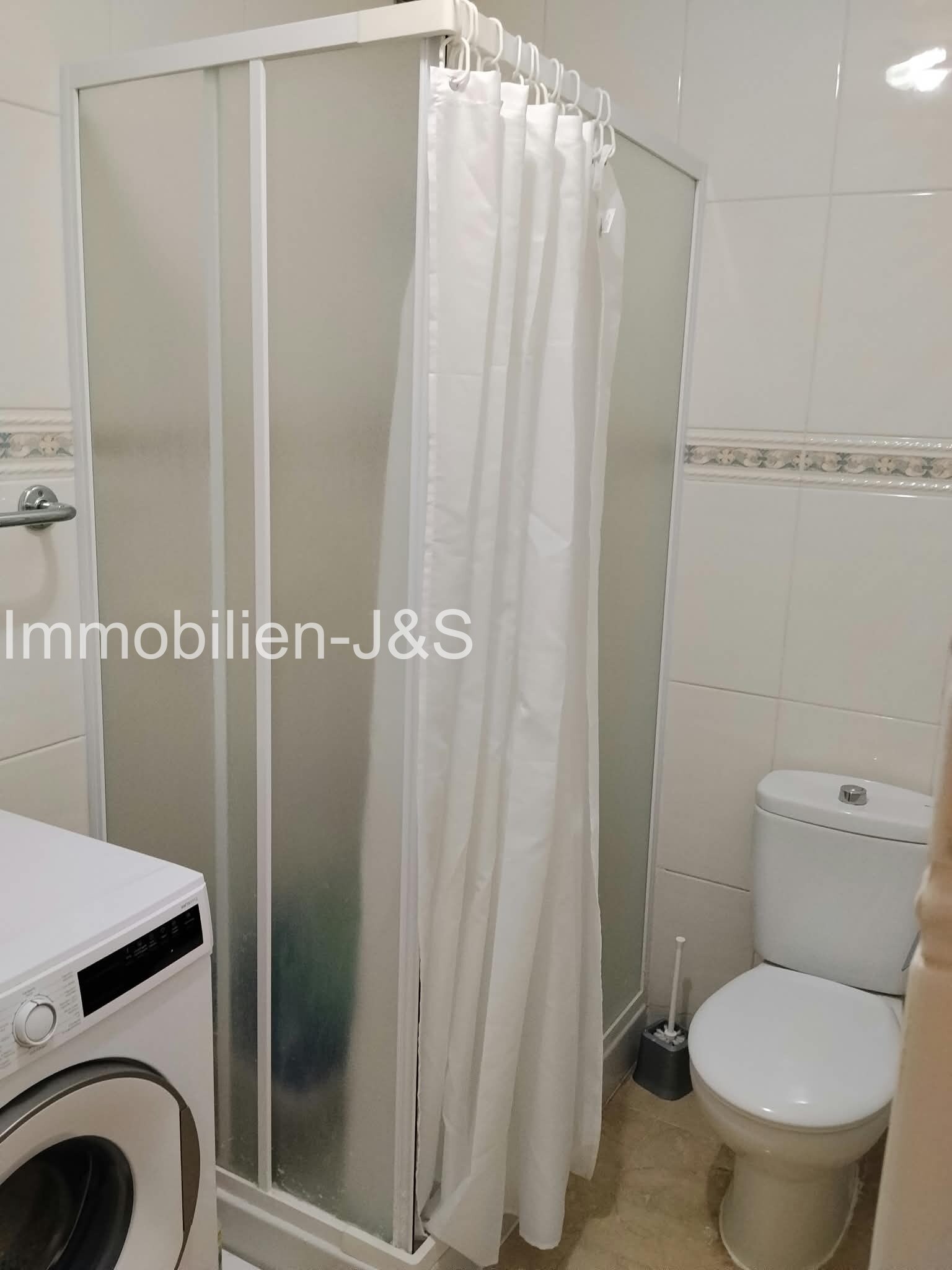Frisch renoviertes Garten-Apartment in exklusiver Lage von La Paz zur Miete