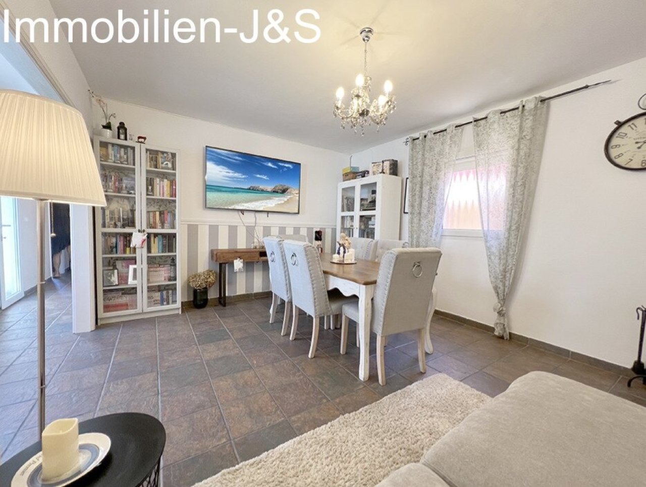 Essbereich im Wohnzimmer Essbereich im Wohnzimmer