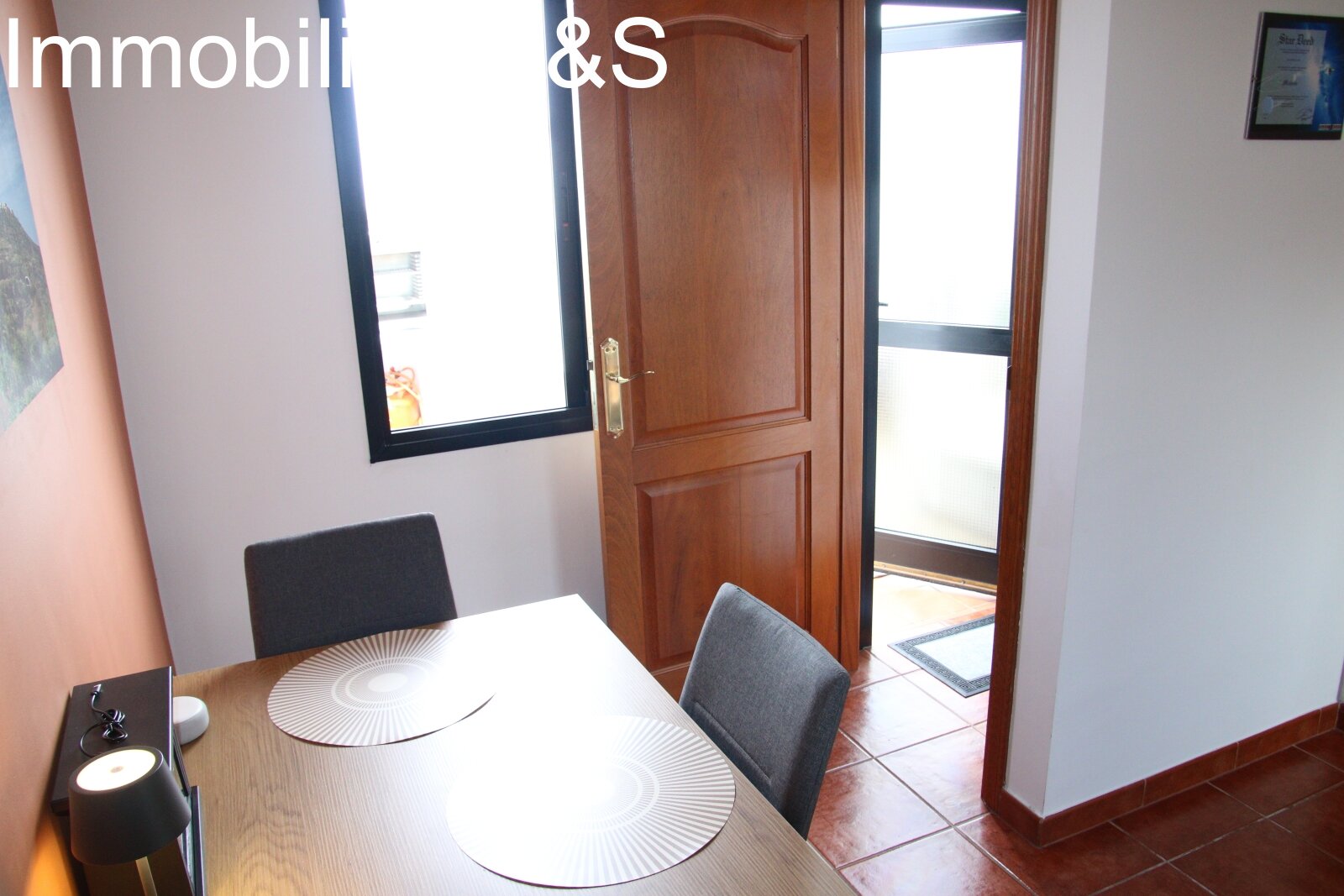 Raum zwischen den Terrassen Raum zwischen den Terrassen