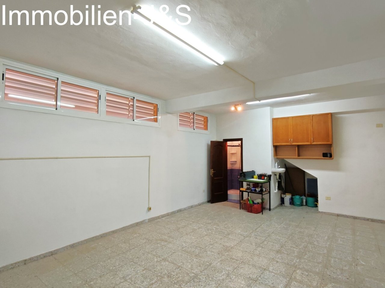 Großes Basement Großes Basement