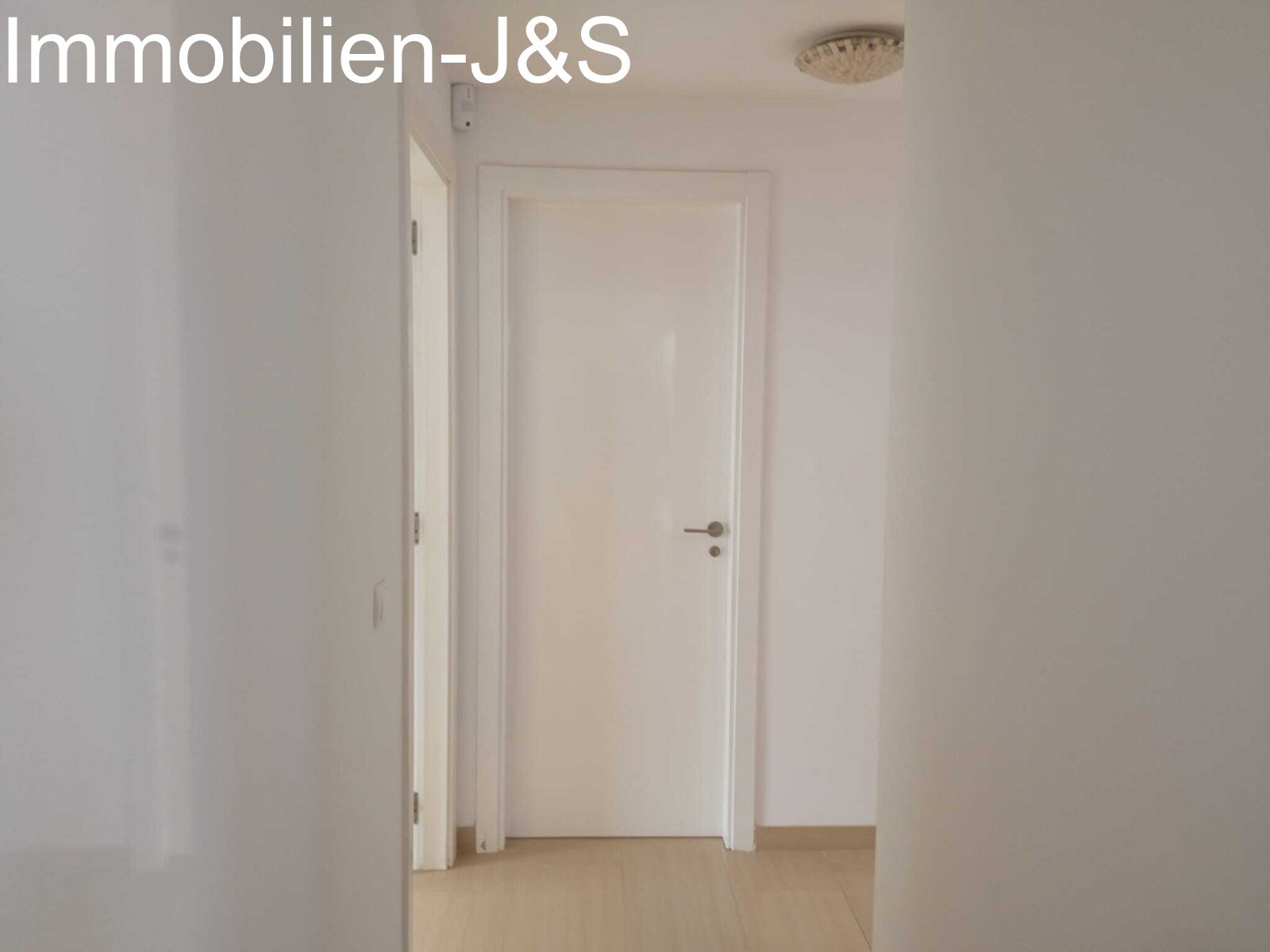 Large penthouse apartment with 4 bedrooms in the “Vista Roja” residential complex in Sotavento