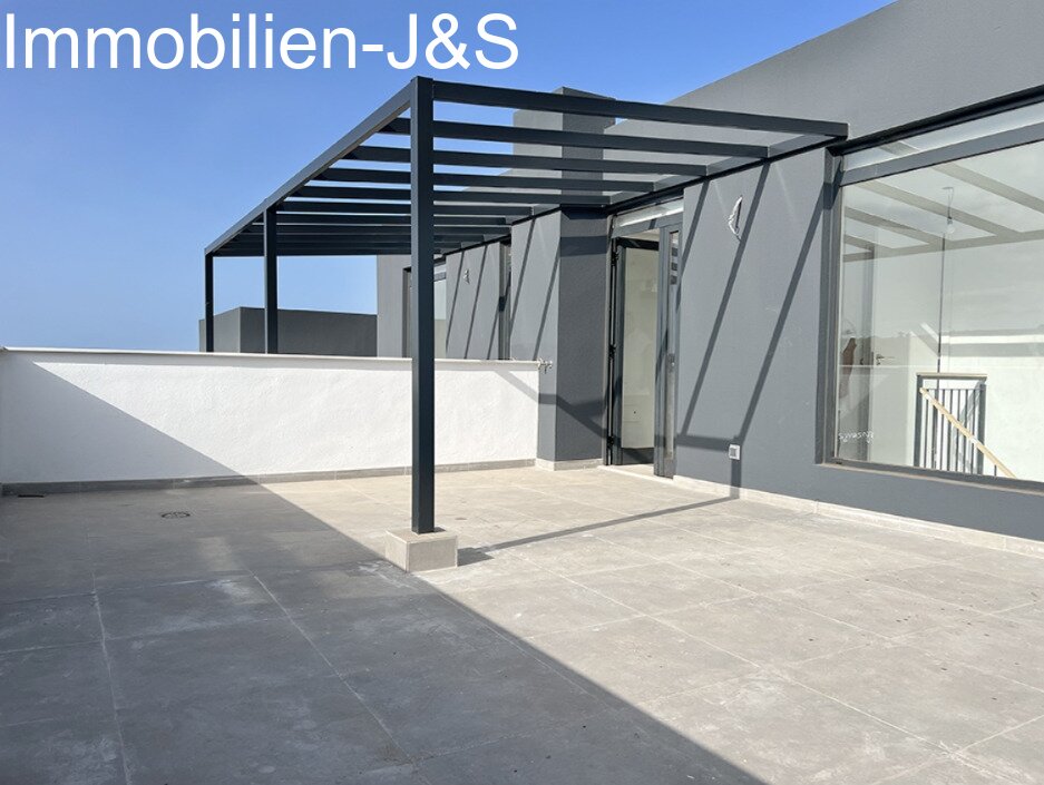 2 Bedroom Penthouse in Playa San Juan