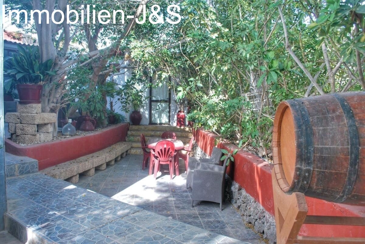 Beautiful villa with spacious garden in San Miguel de Abona