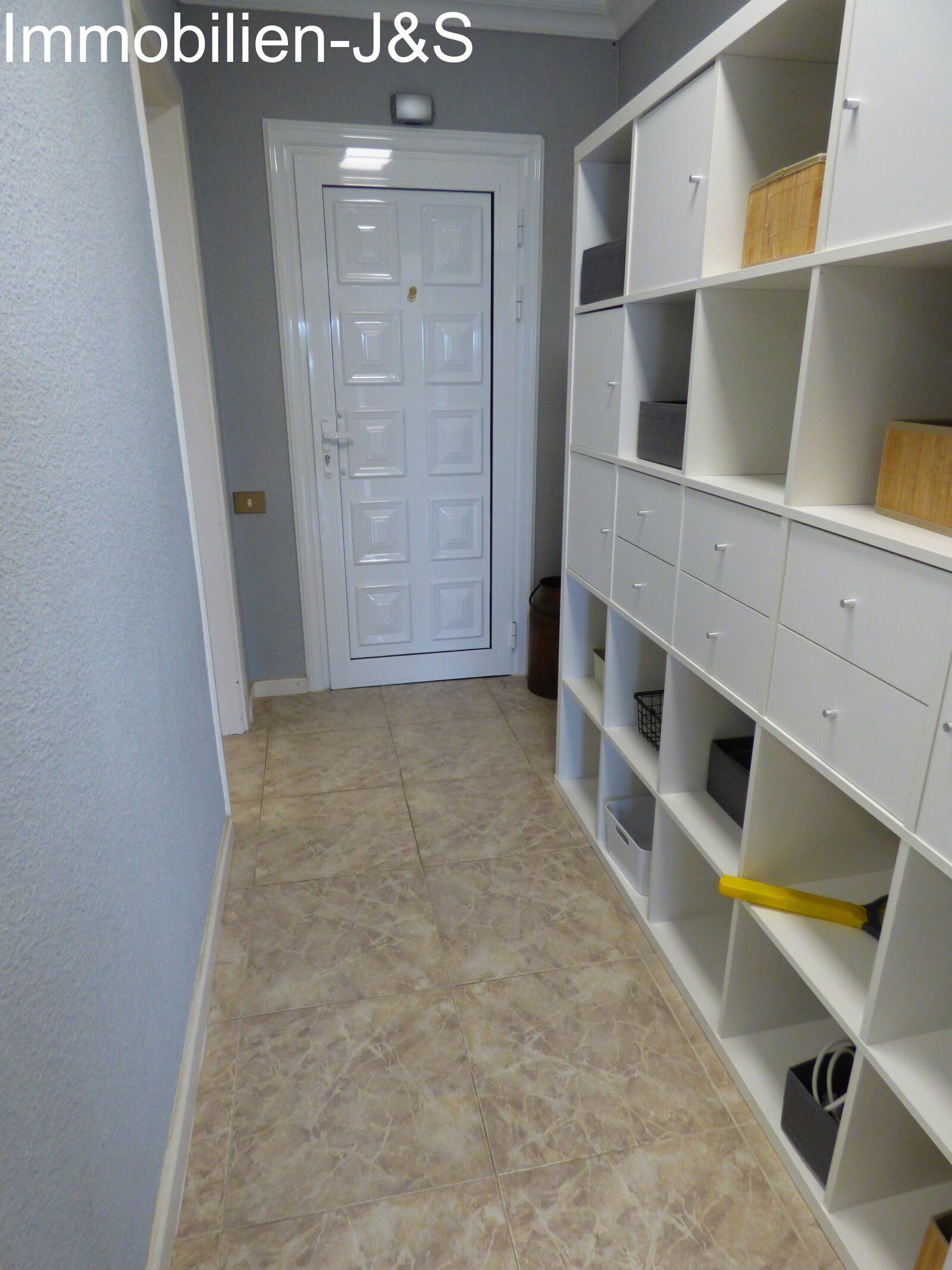 Beautiful, modern apartment with spectacular Atlantic views for long term rental