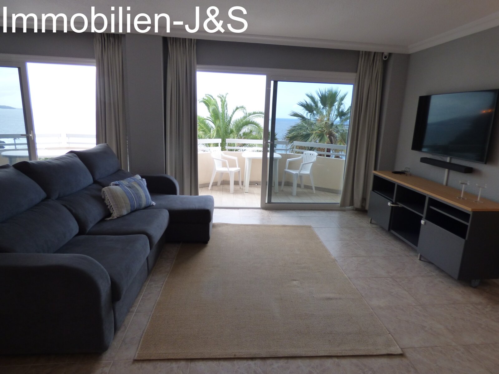 Beautiful, modern apartment with spectacular Atlantic views for long term rental