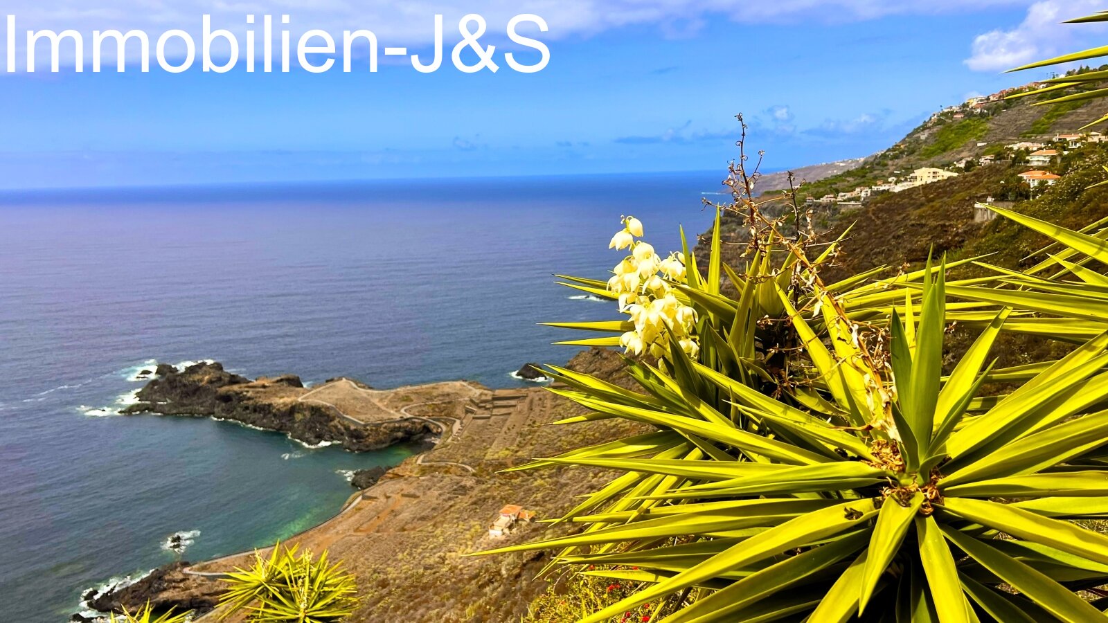 Absolute premium location * First sea line * Fantastic sea view