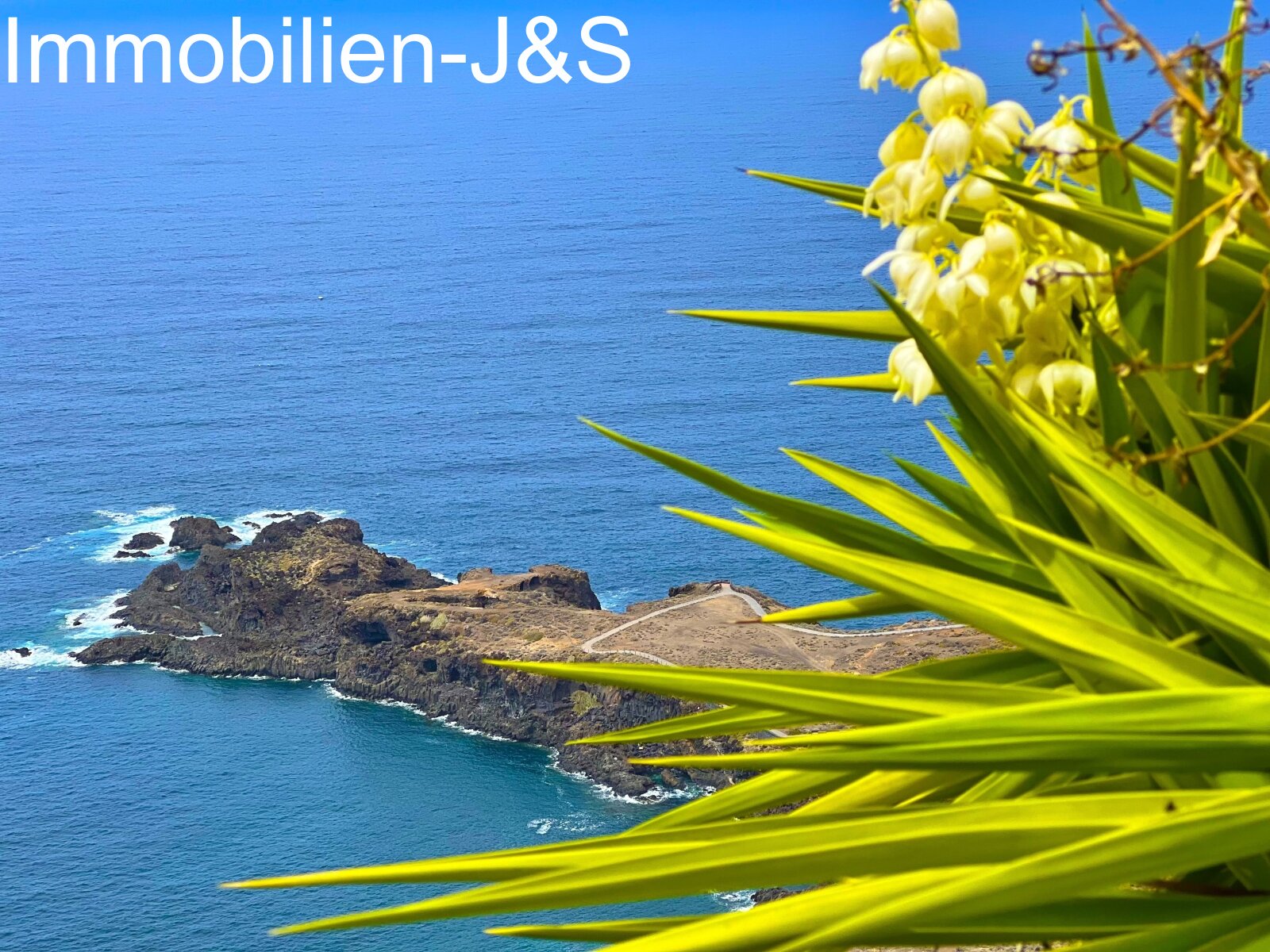 Absolute premium location * First sea line * Fantastic sea view