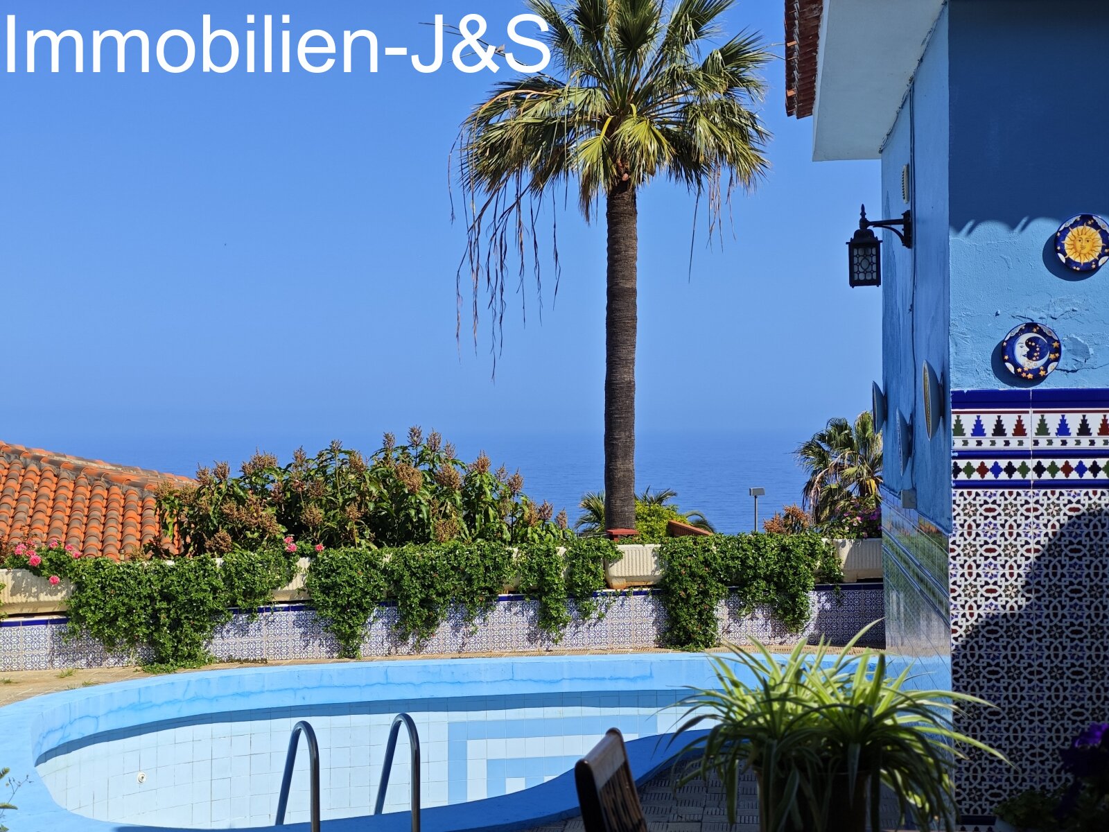 Detached house with pool for sale in El Sauzal
