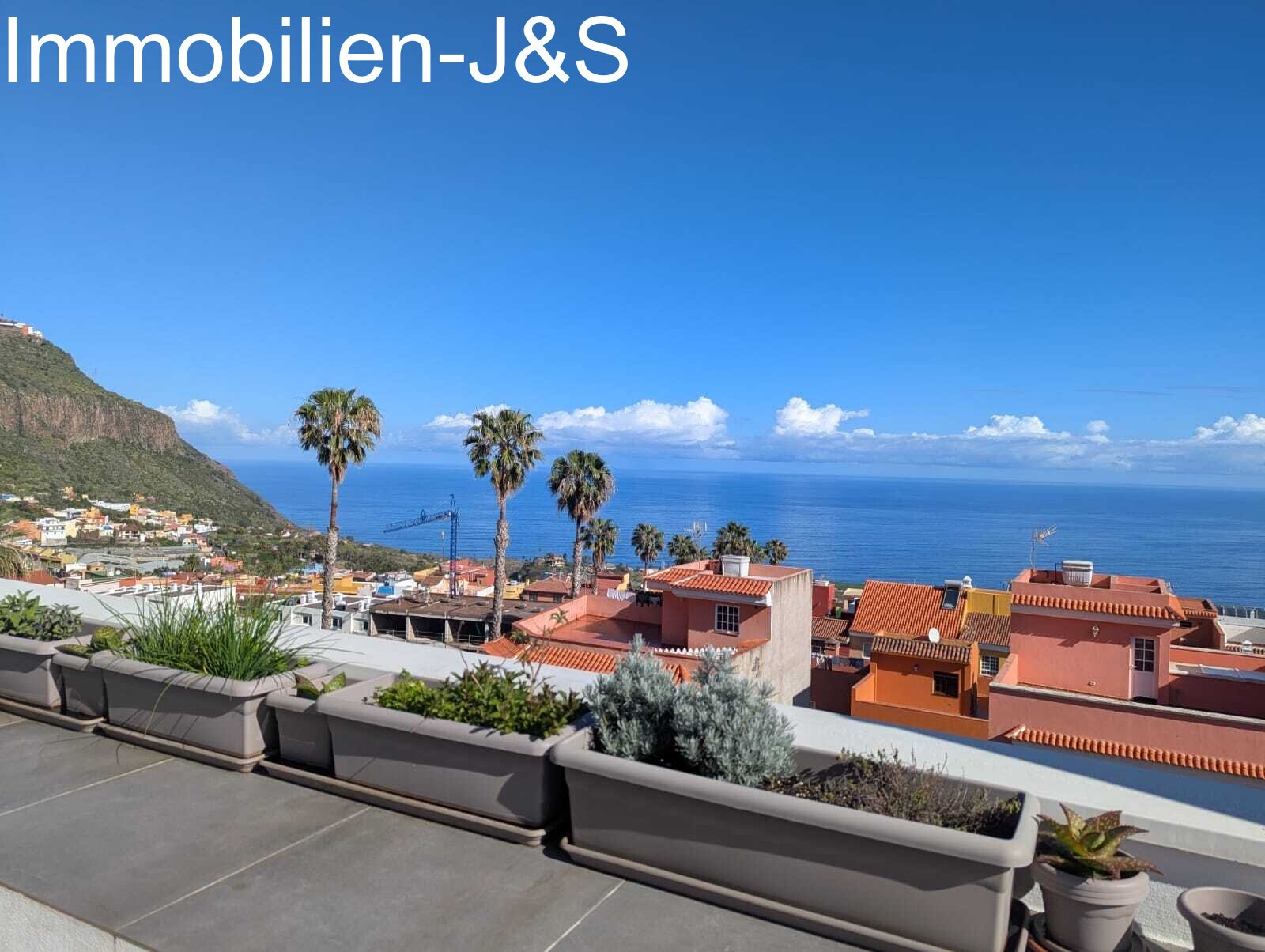 Modern, chic terraced house with breathtaking Atlantic views in Los Realejos