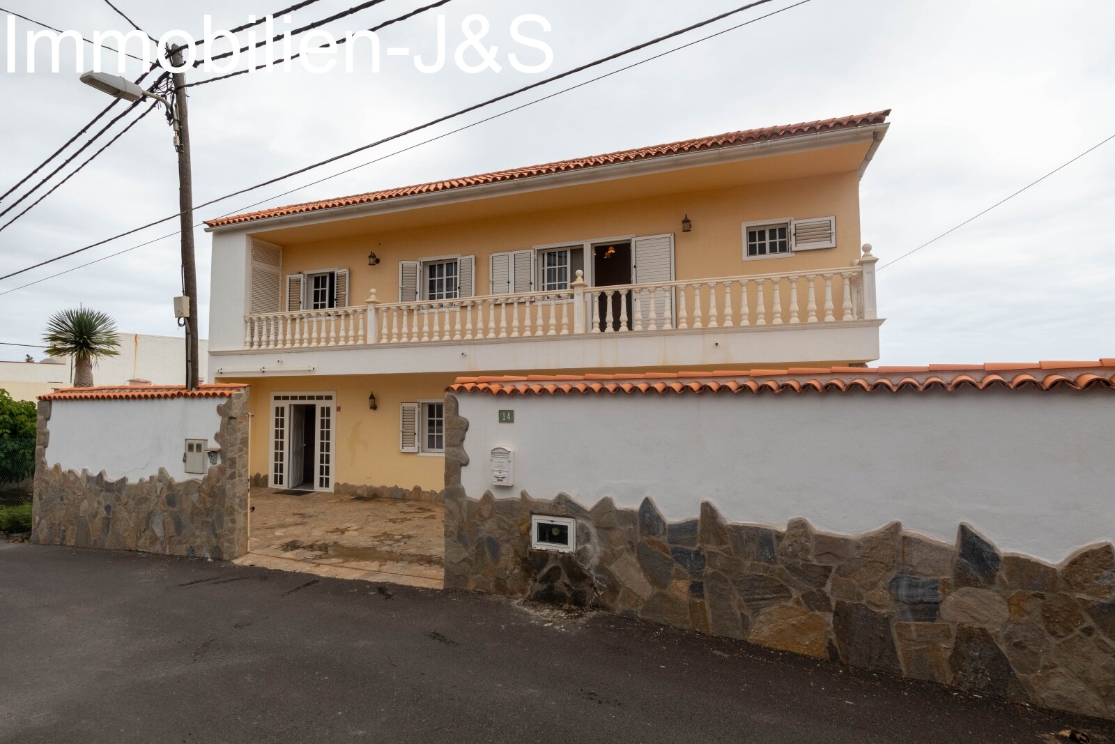 Large house with fantastic roof terrace in Buen Paso, Icod de los Vinos