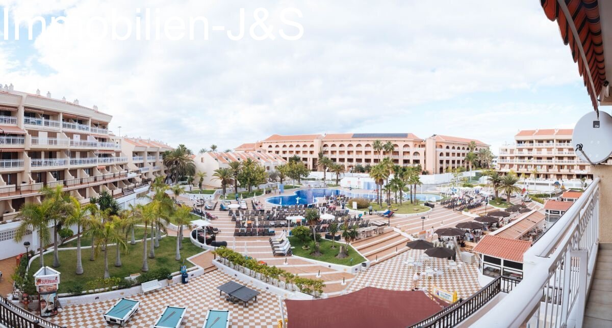 Nice 2-bedroom apartment in the Compostela Beach complex in Las Americas