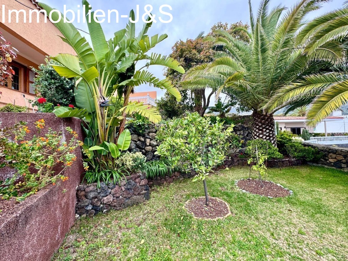 Charming house with large garden, sea and Teide views in Icod de los Vinos