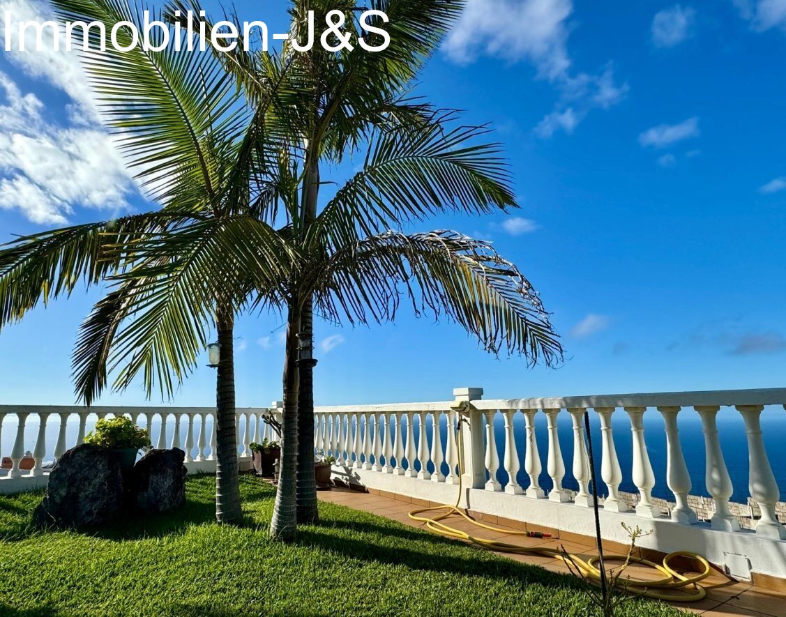 Dream home in Puntillo del Sol with fantastic Atlantic Ocean views