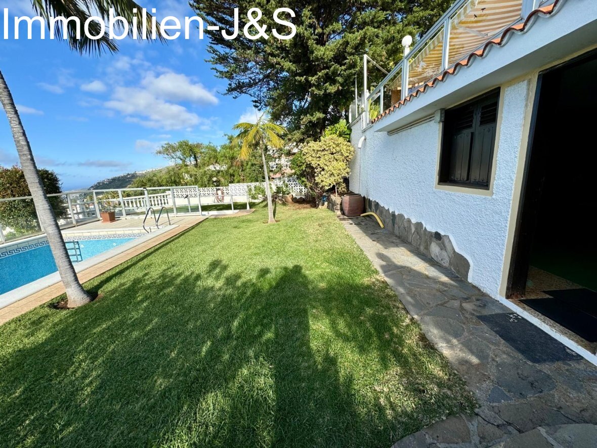 Dream home in Puntillo del Sol with fantastic Atlantic Ocean views