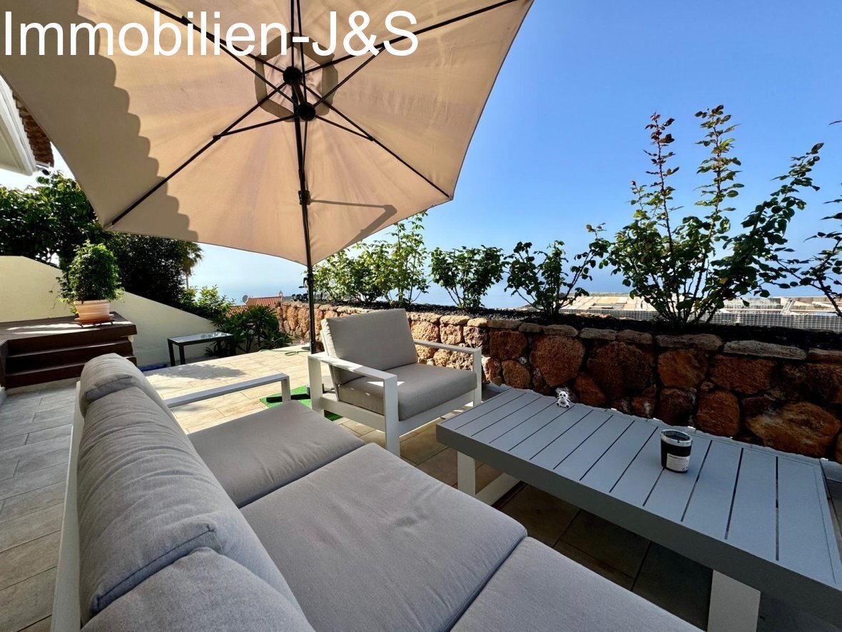 Beautiful villa with Atlantic views and pool in El Sauzal