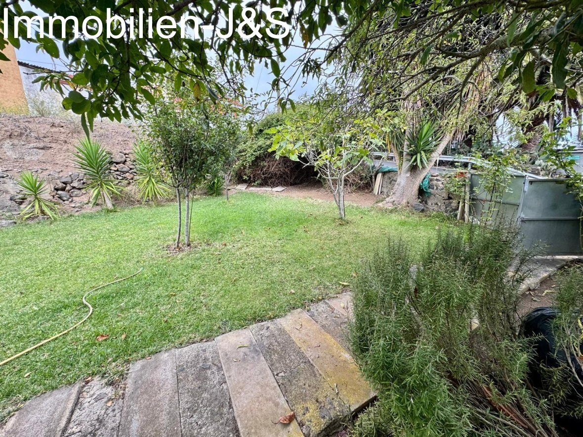 Exceptional property with panoramic views and active catering license in the north of Tenerife