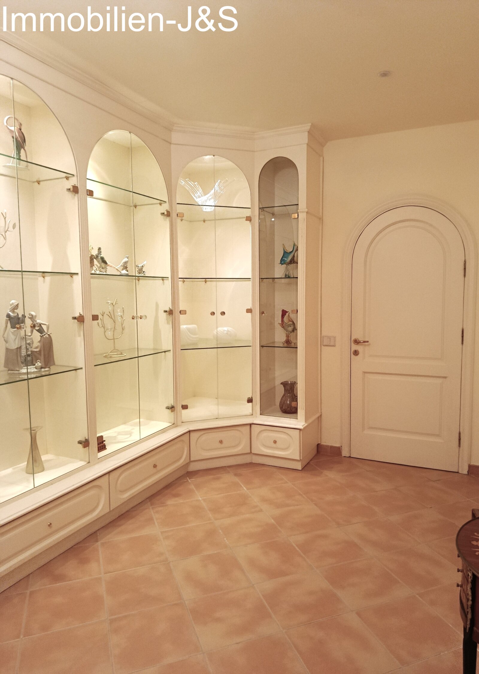 Beautiful detached villa with pool and breathtaking Atlantic views