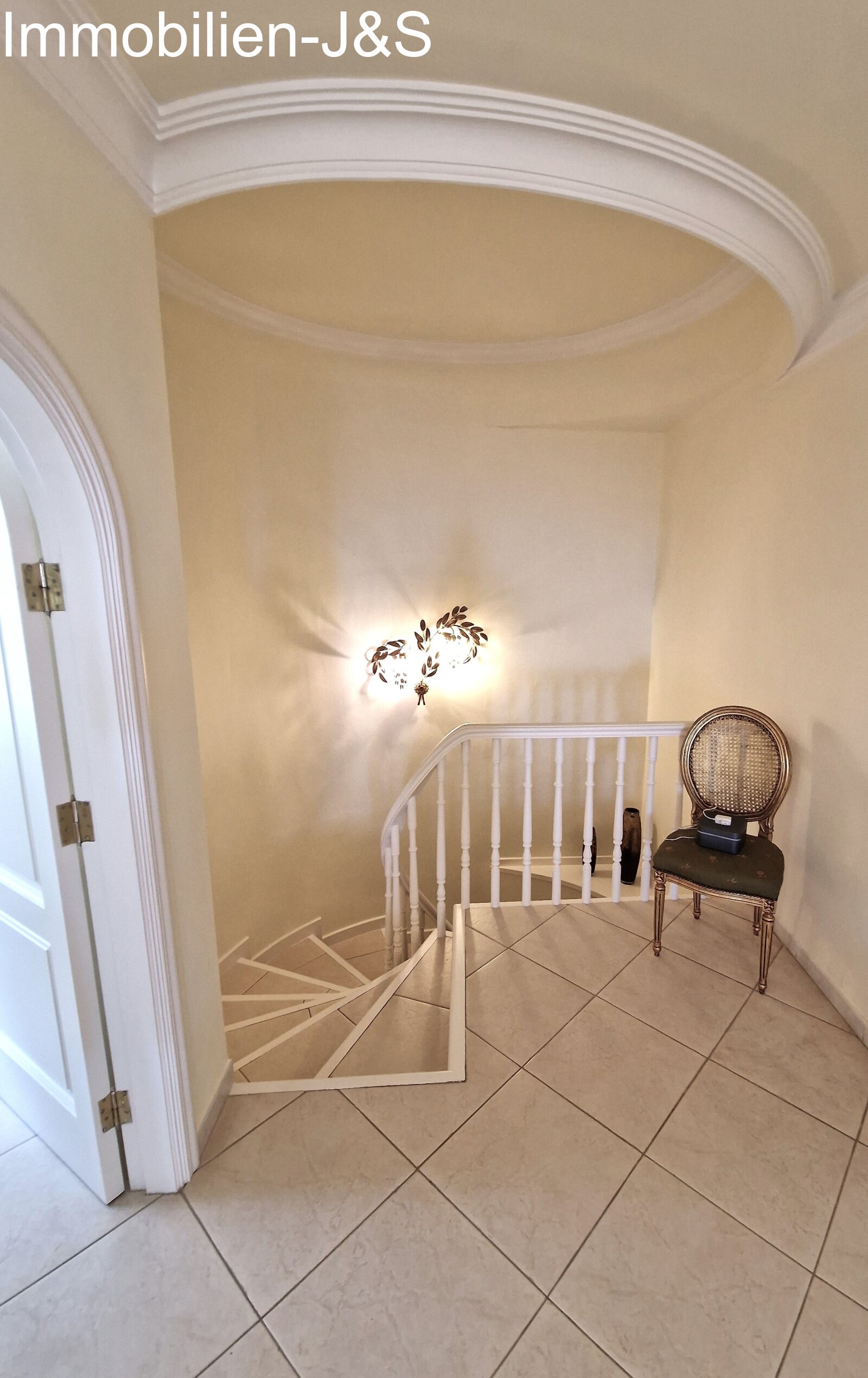 Beautiful detached villa with pool and breathtaking Atlantic views