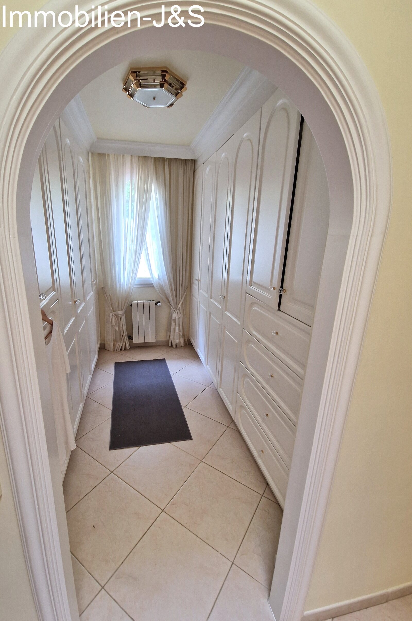 Beautiful detached villa with pool and breathtaking Atlantic views