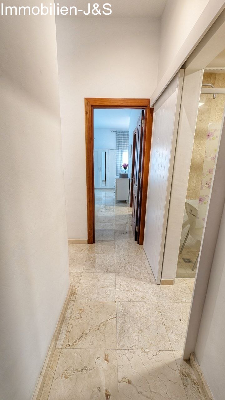 Stylish corner penthouse in the El Faro residential complex, Llano del Camello