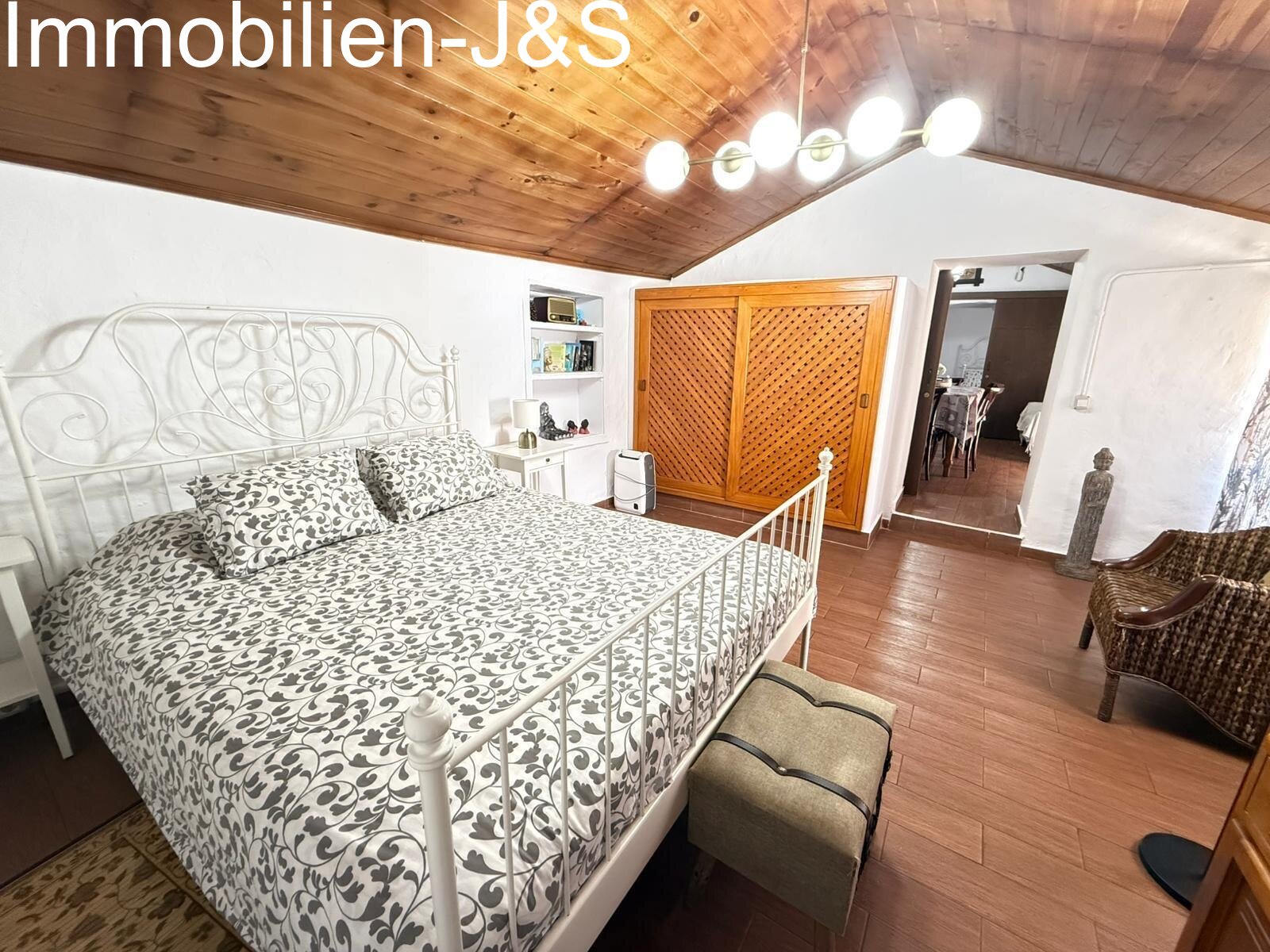 Profitable Retreat in the Teno Mountains