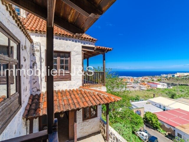 Stately Estate in Icod de los Vinos: Where History Meets the Horizon