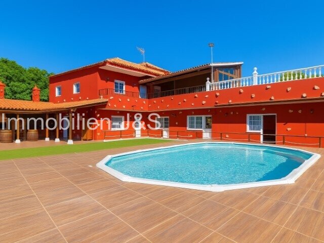 Where Quality of Life Meets ROI: Extraordinary Finca in La Esperanza