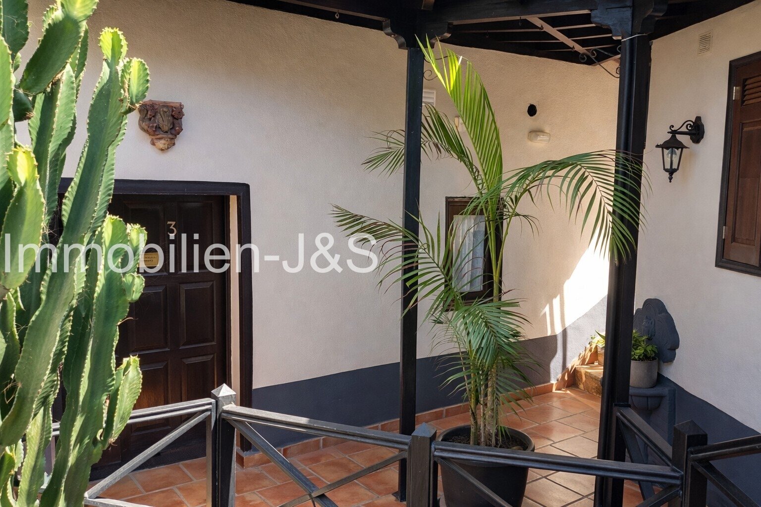 Exceptional Historic Boutique Aparthotel with Charm and High Yield