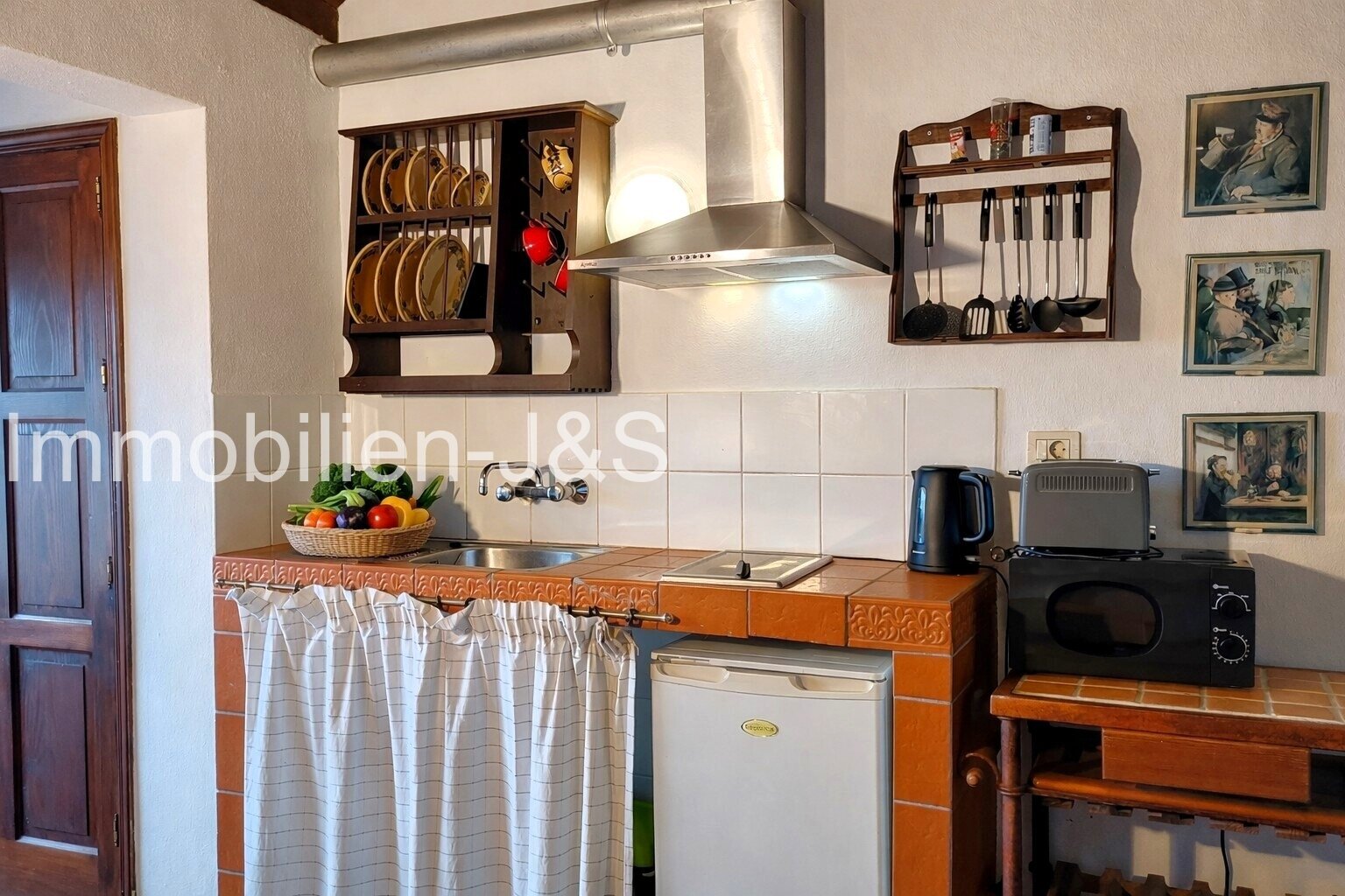 Exceptional Historic Boutique Aparthotel with Charm and High Yield