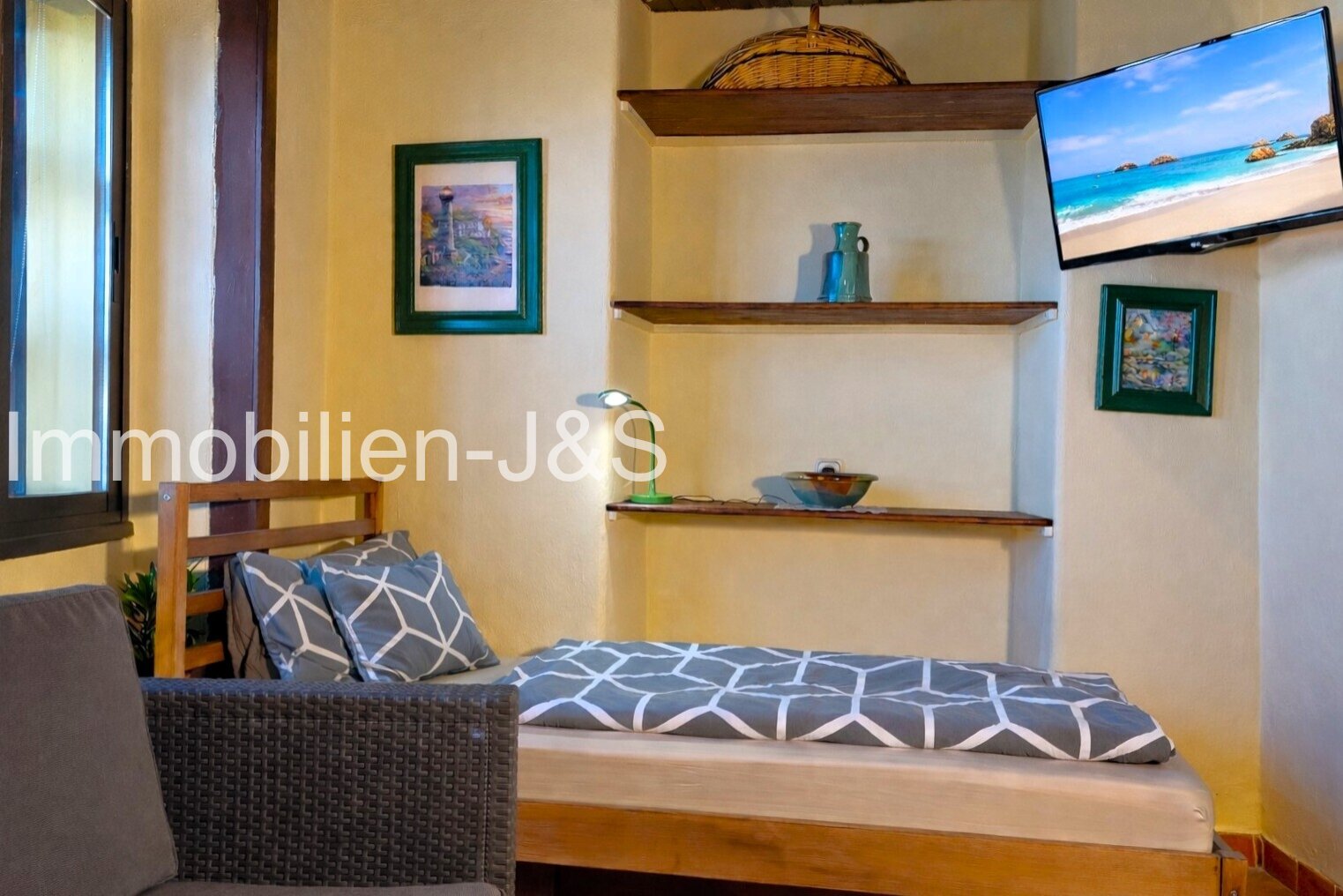 Exceptional Historic Boutique Aparthotel with Charm and High Yield