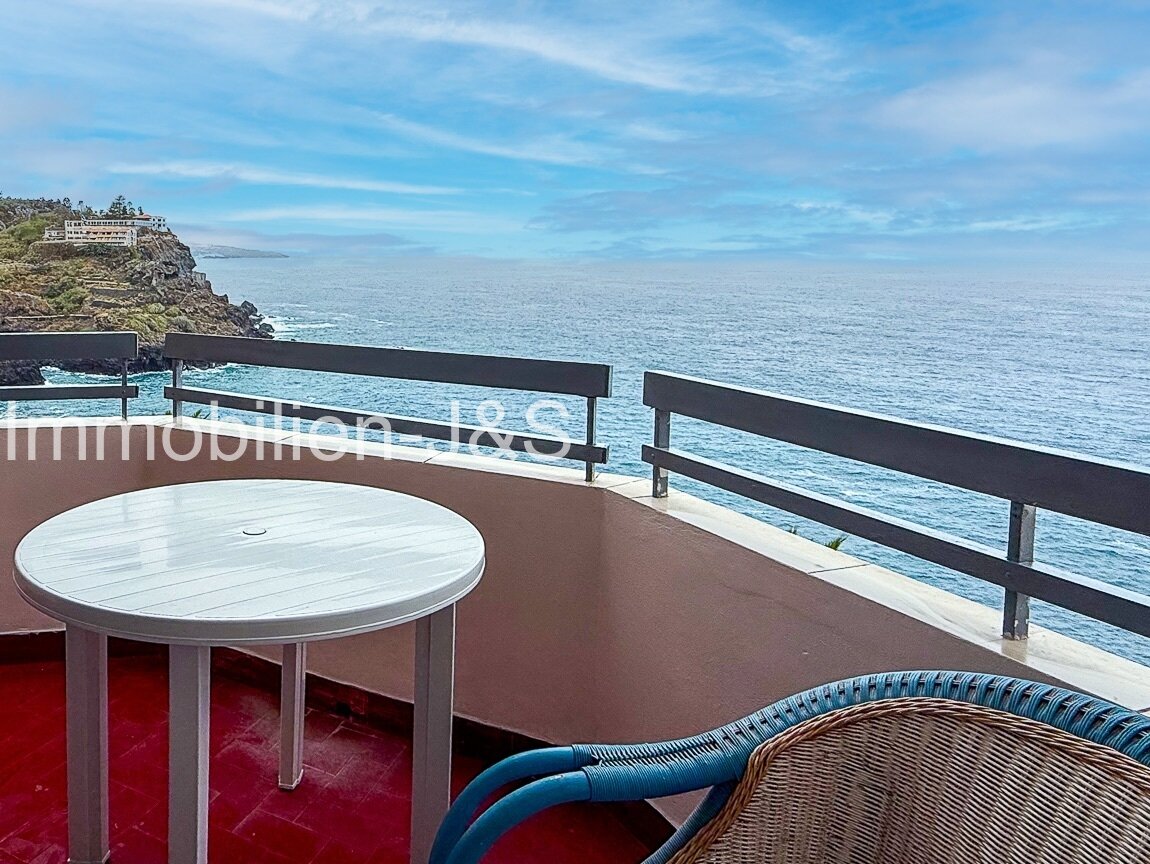 Stunning 3-room apartment with magical Atlantic views in the Maritim complex