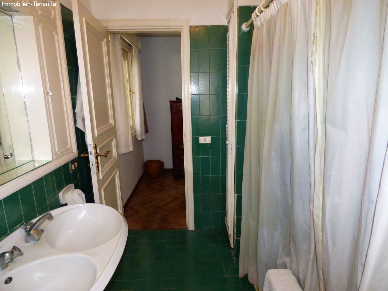 Bathroom Bathroom