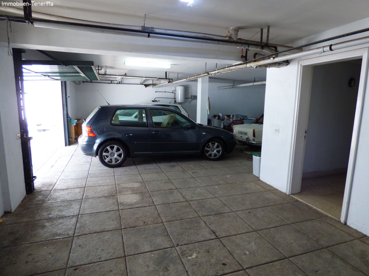 Garage Garage