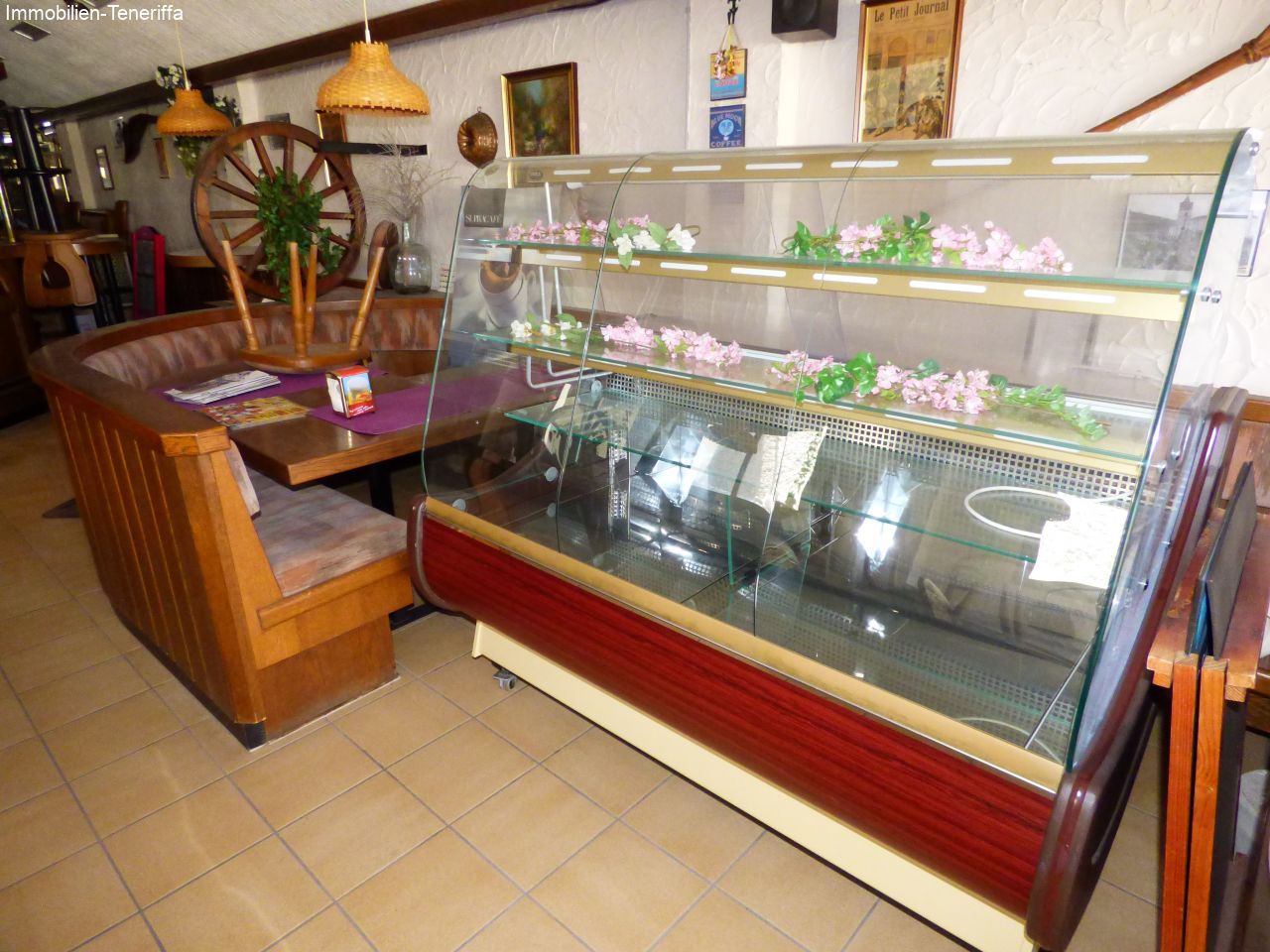 Cake counter