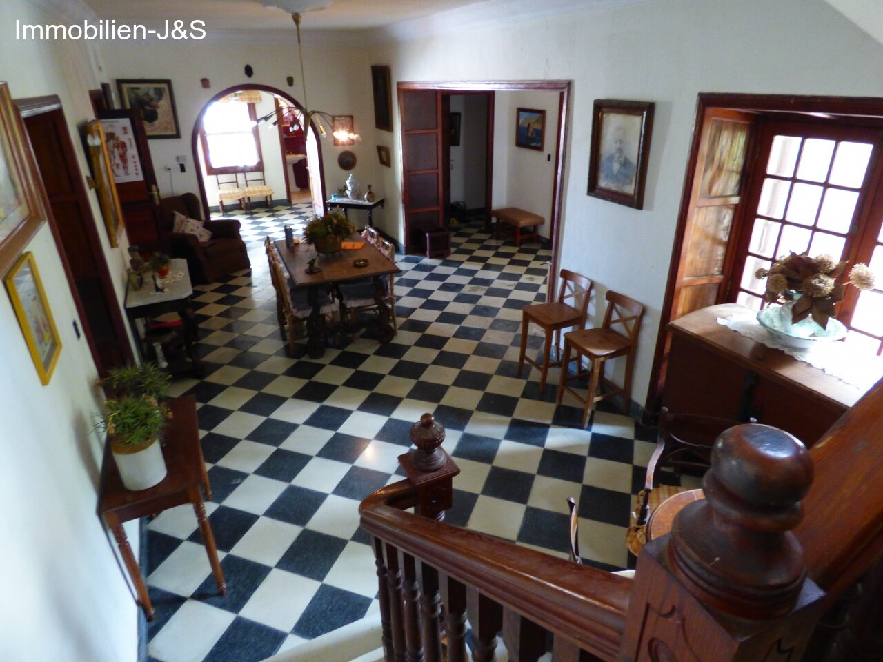 Entrance hall 3 Entrance hall 3
