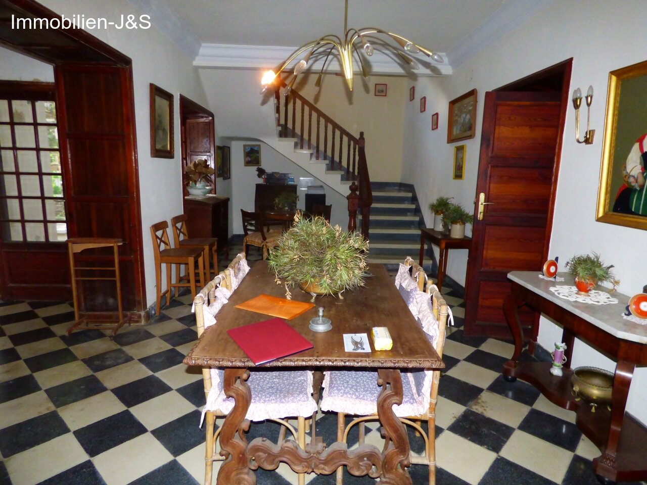 Entrance hall Entrance hall