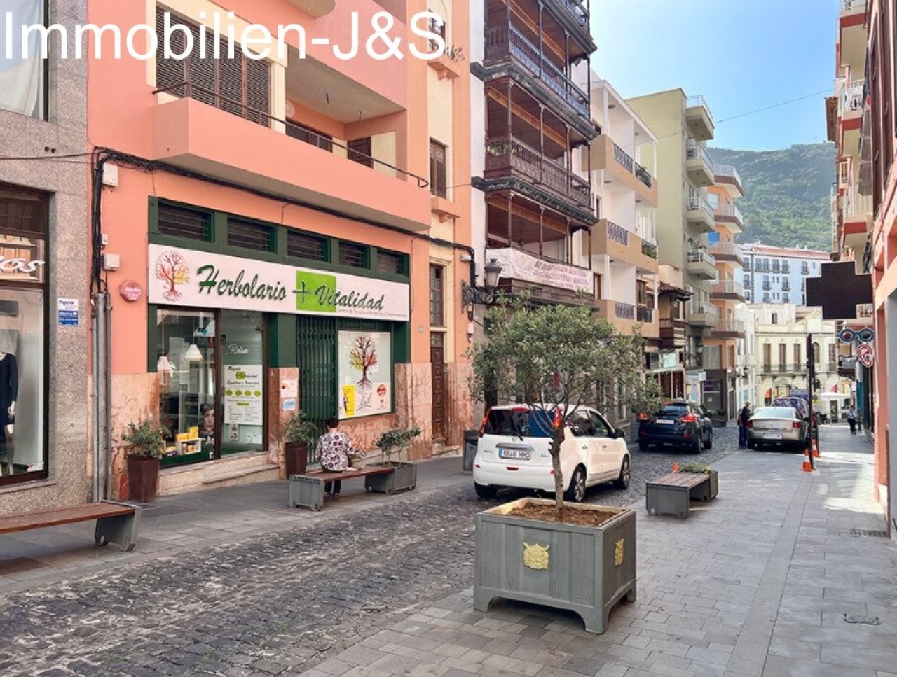 Surroundings Surroundings