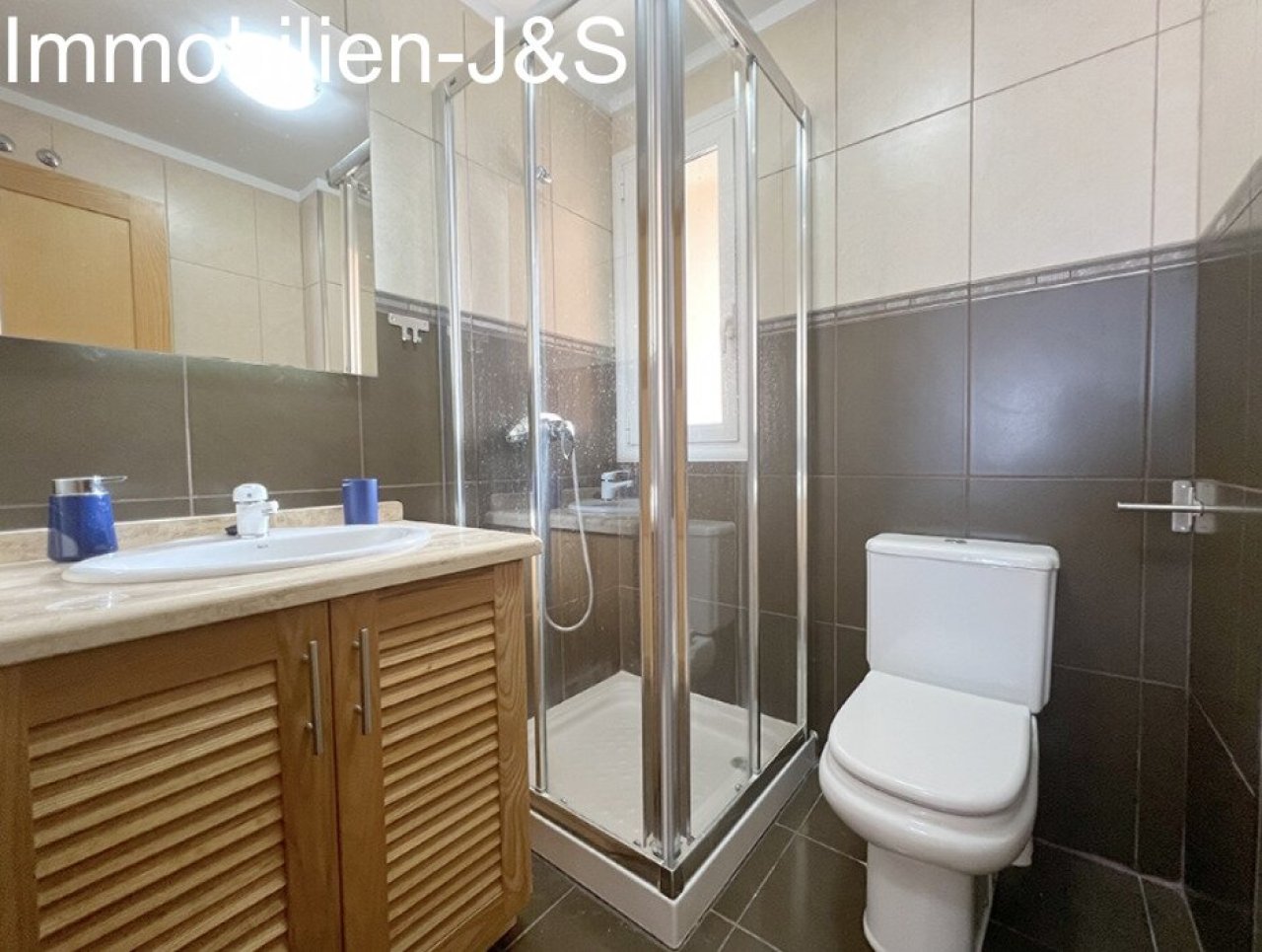 Bathroom Bathroom