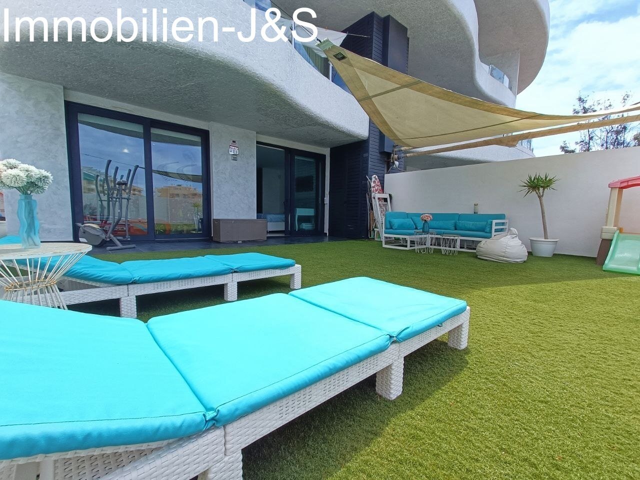 Terrace area Terrace area