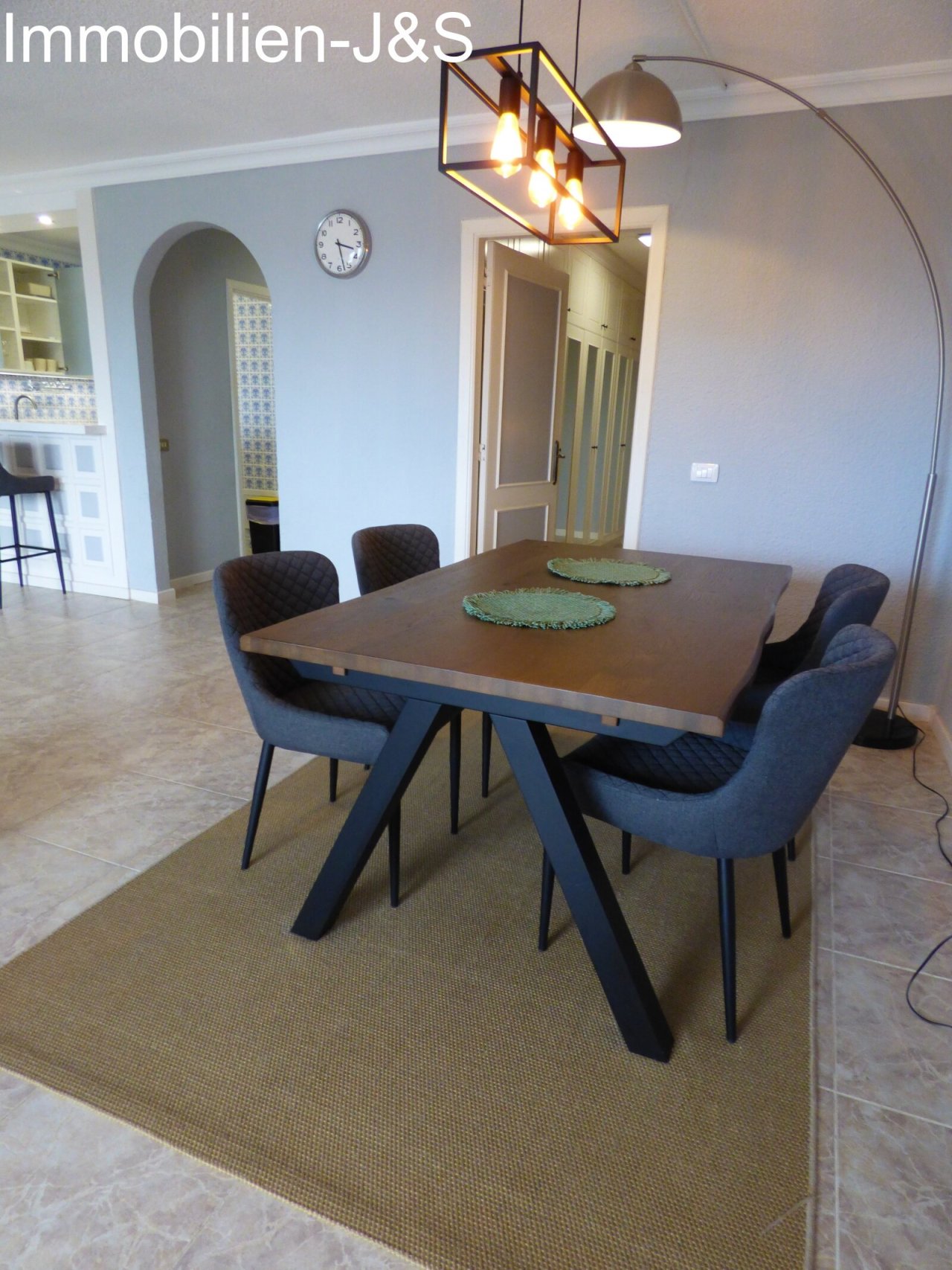 Dining area Dining area