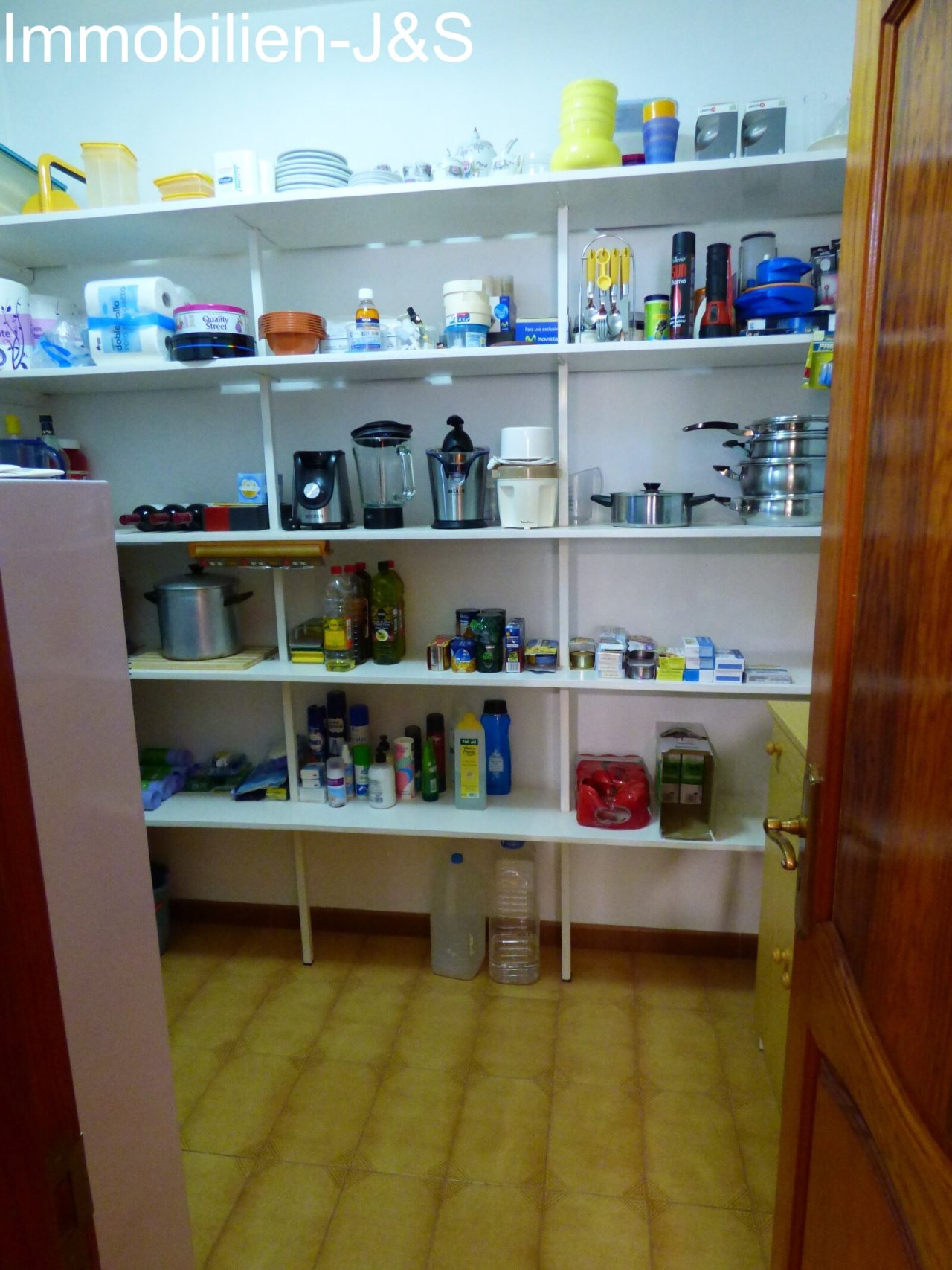 Storeroom Storeroom