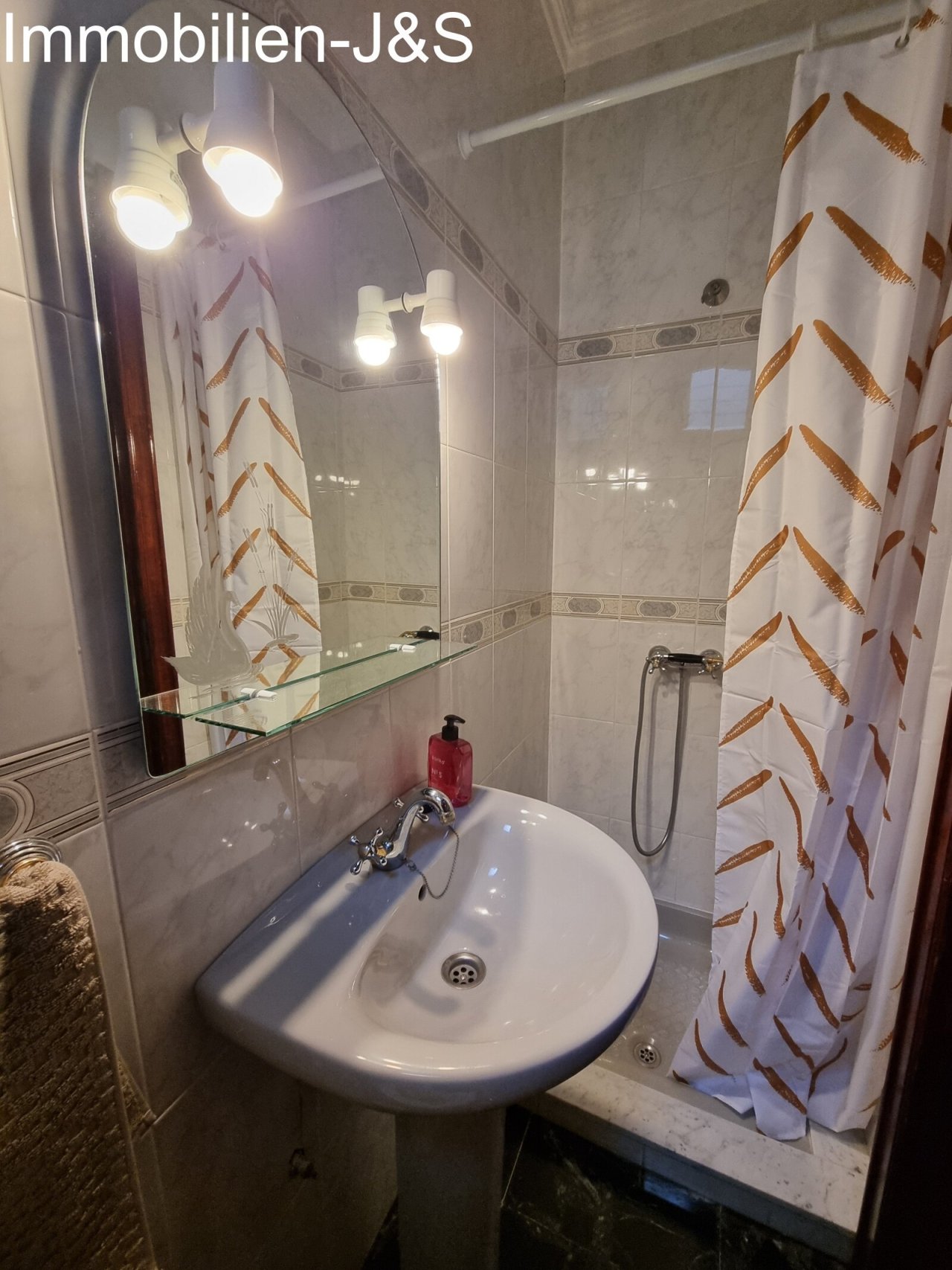 Bathroom Bathroom
