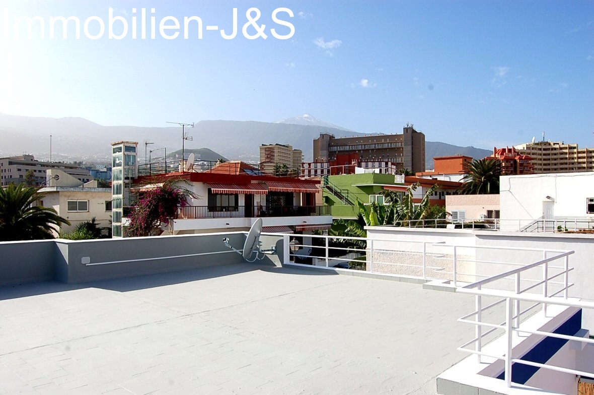 Roof terrace Roof terrace