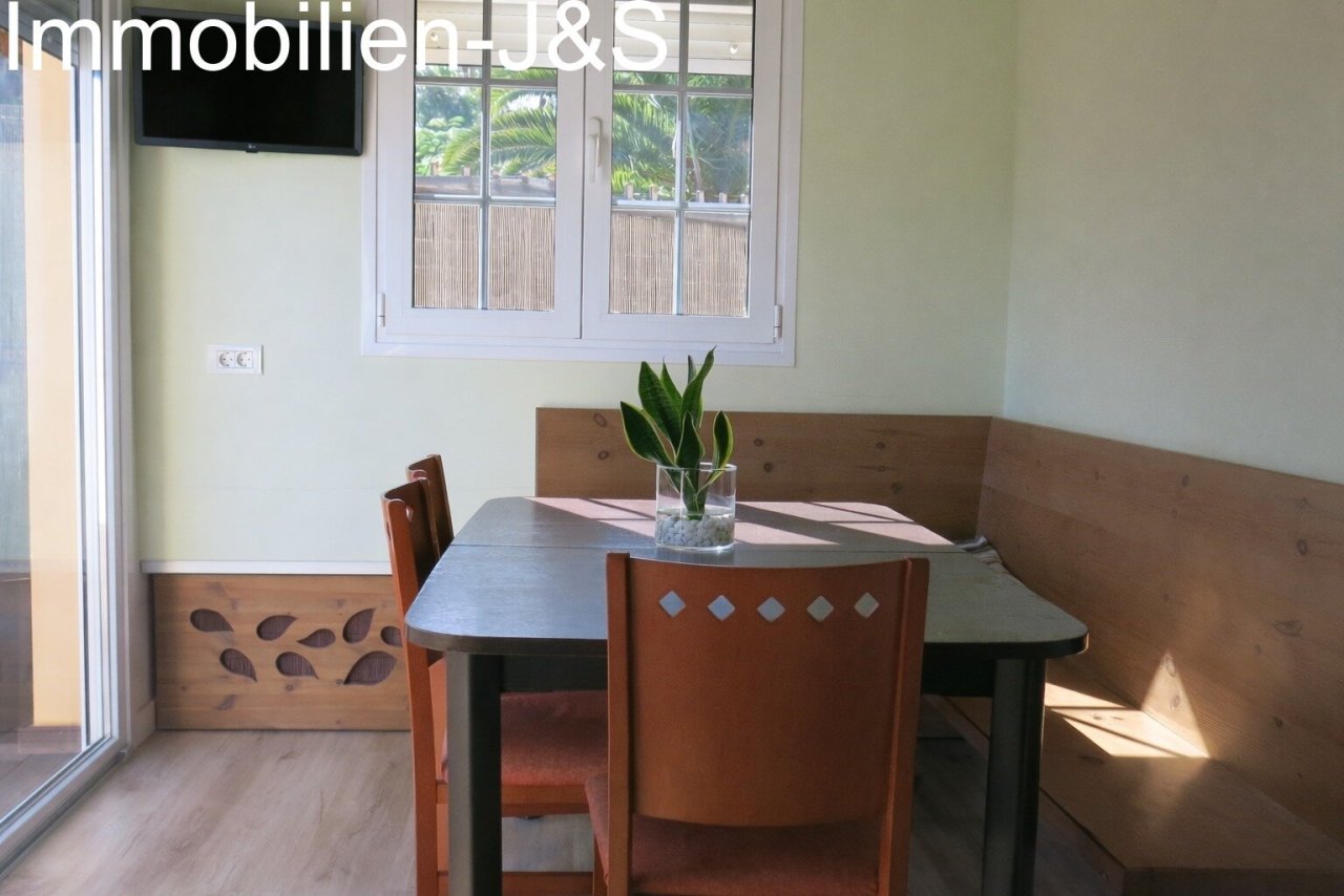 Dining area with corner bench