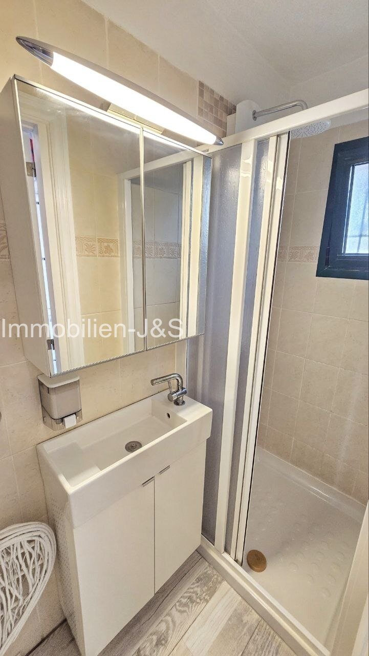 Bathroom Bathroom