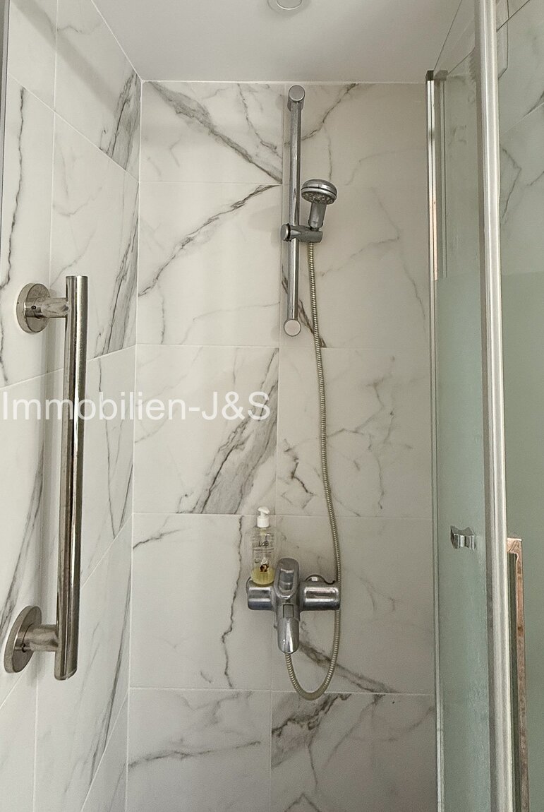 Shower Shower