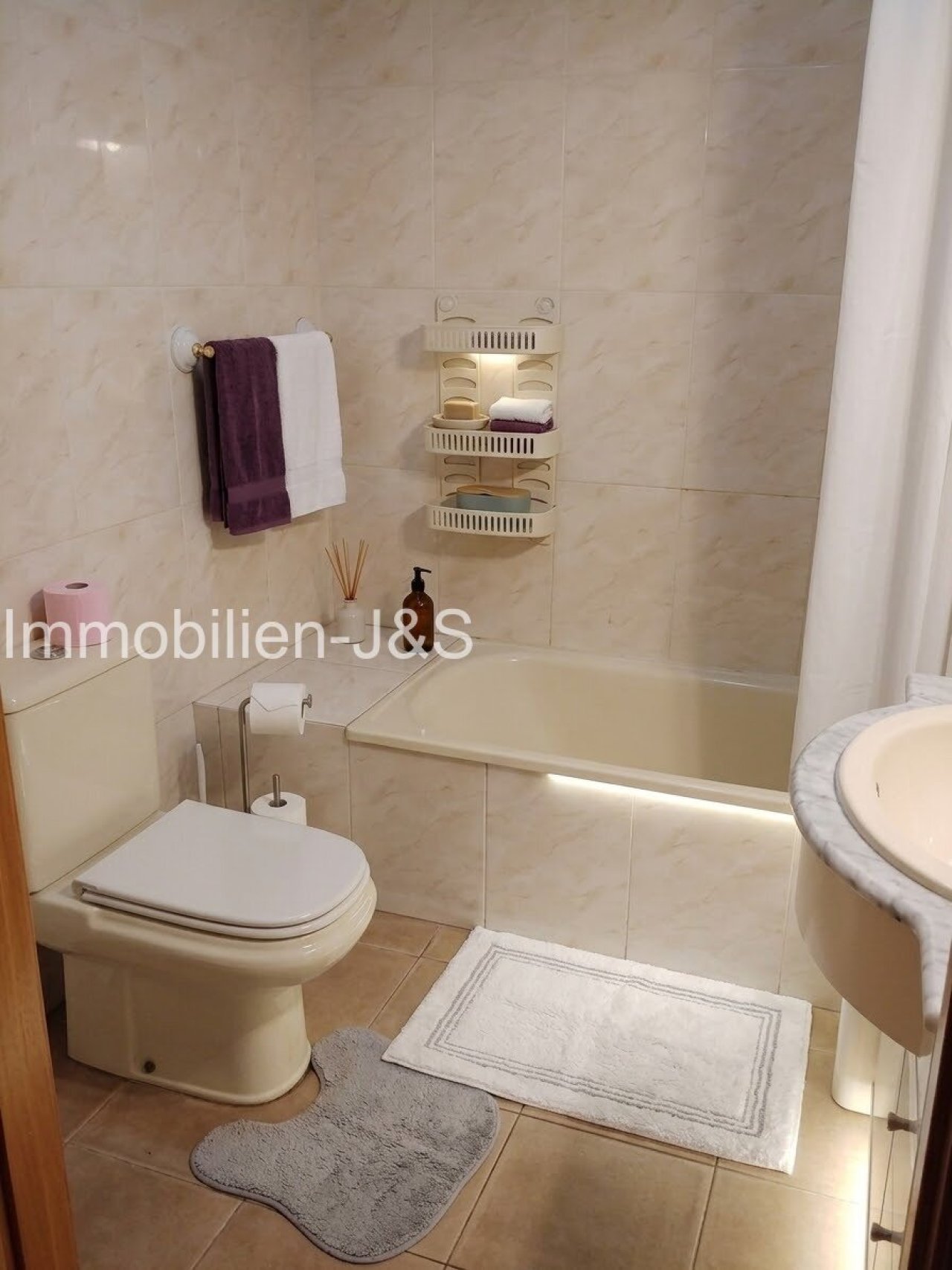 Bathroom Bathroom