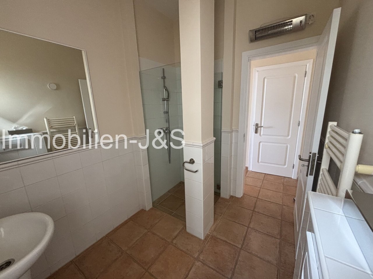 Bathroom Bathroom